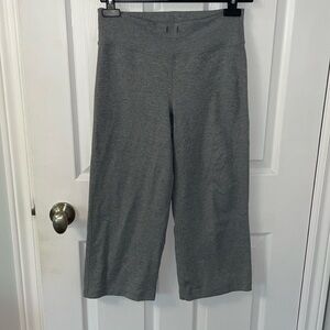 Lululemon capris